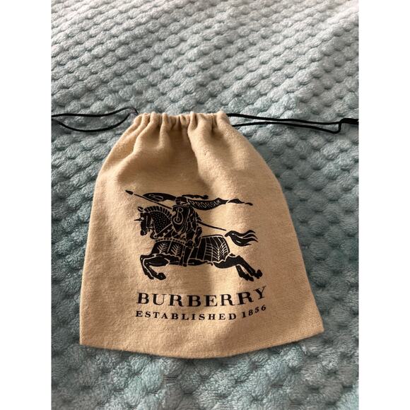 Burberry Beige Drawstring Dust Bag 6.5” x 7” Super Soft Fabric - Picture 3 of 4